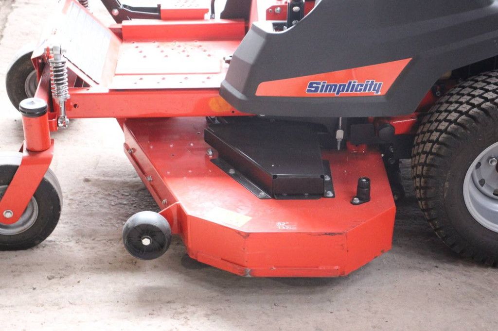 Simplicity Courier SZT350 Benzin-Aufsitzmäher 15 PS, Baujahr 2017