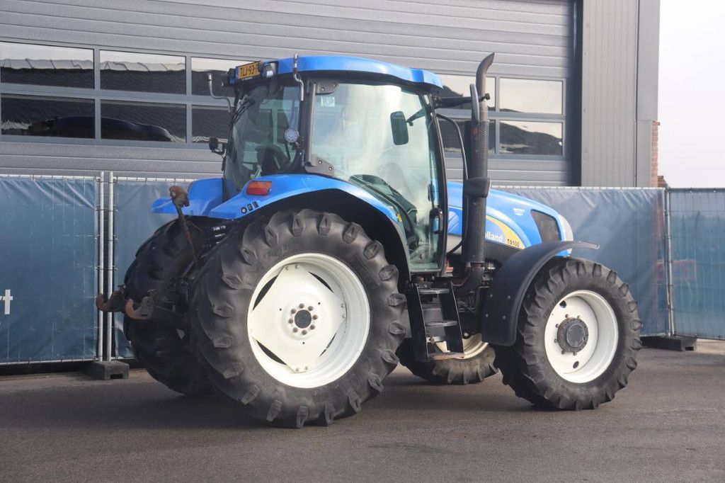 Traktor New Holland TS100A Diesel 101 PS 2005