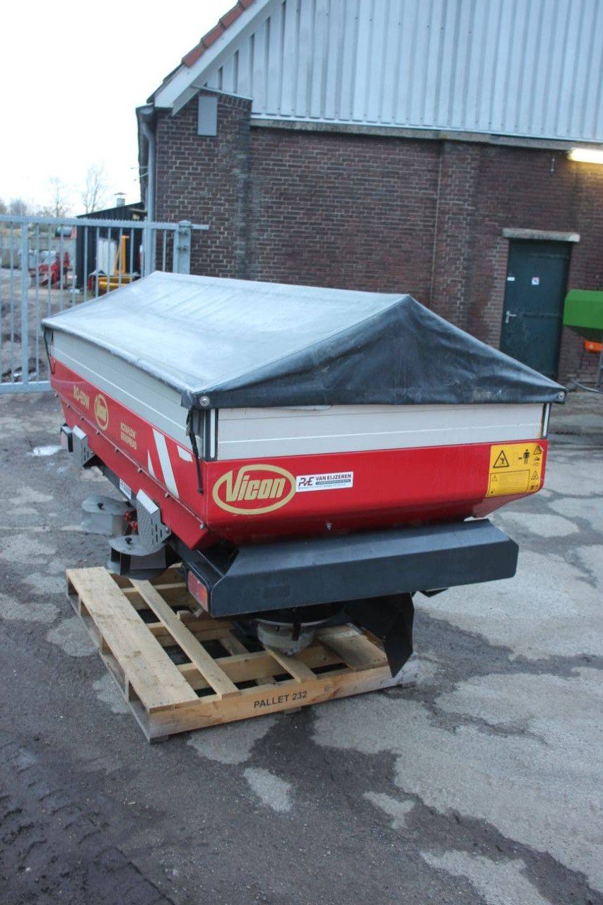 Düngerstreuer Vicon VN240 2016