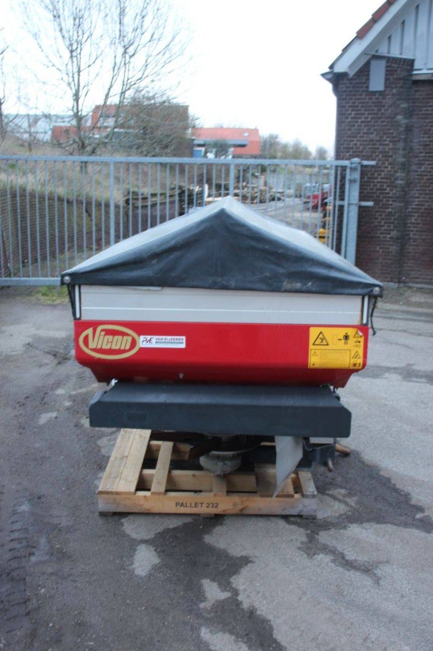 Düngerstreuer Vicon VN240 2016