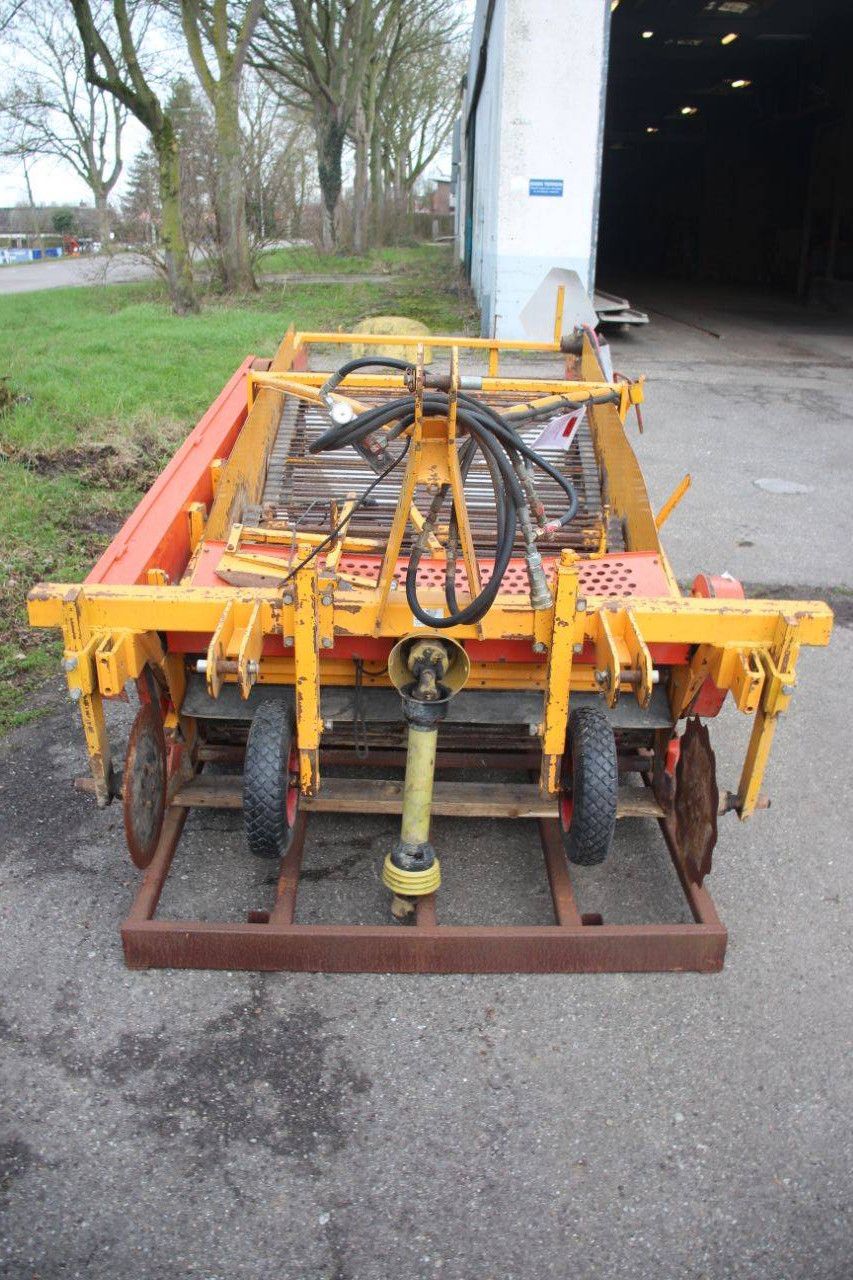 Onion harvester Samon SU2 1998