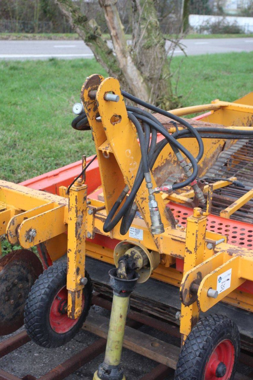 Onion harvester Samon SU2 1998