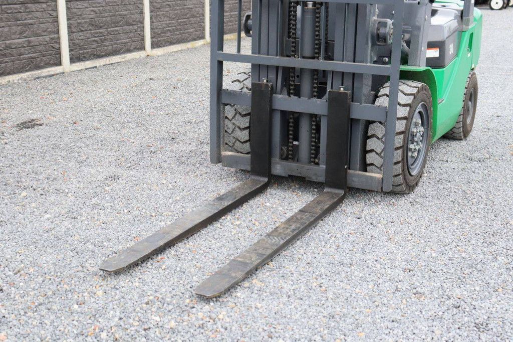 Forklift FD30 Diesel 3000kg 4.5m 2024 New (Margin)