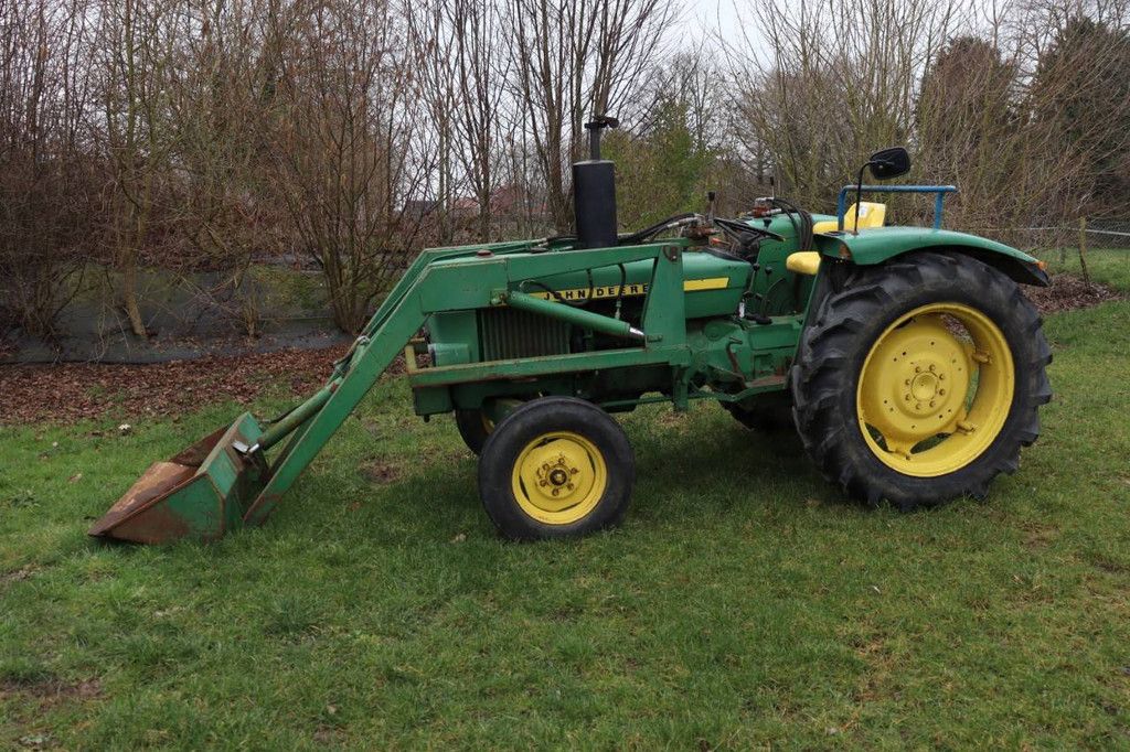 Tractor John Deere 930 Petrol 42hp 1979 with front loader (Margin)