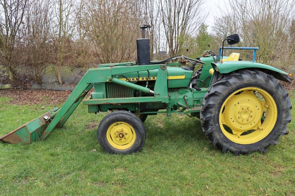 Tractor John Deere 930 Petrol 42hp 1979 with front loader (Margin)
