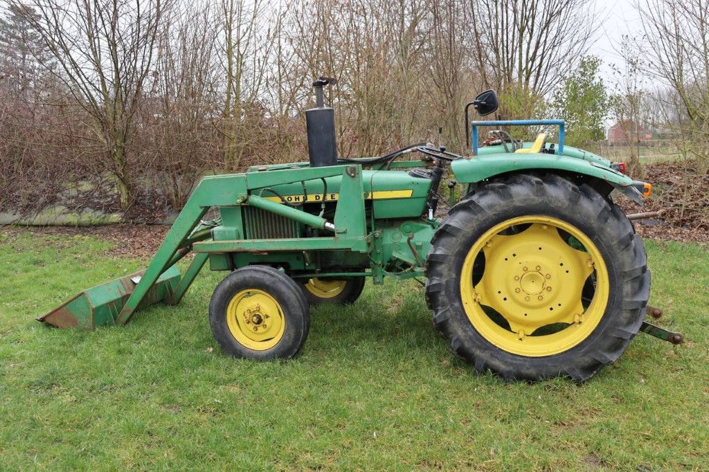 Tractor John Deere 930 Petrol 42hp 1979 with front loader (Margin)