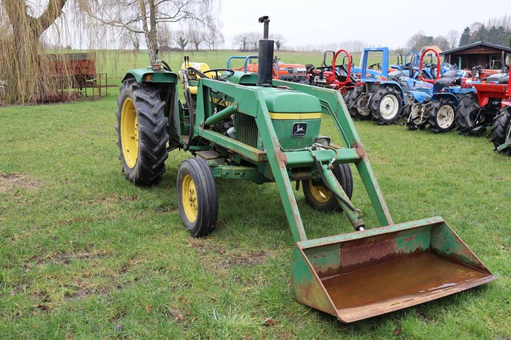 Tractor John Deere 930 Petrol 42hp 1979 with front loader (Margin)