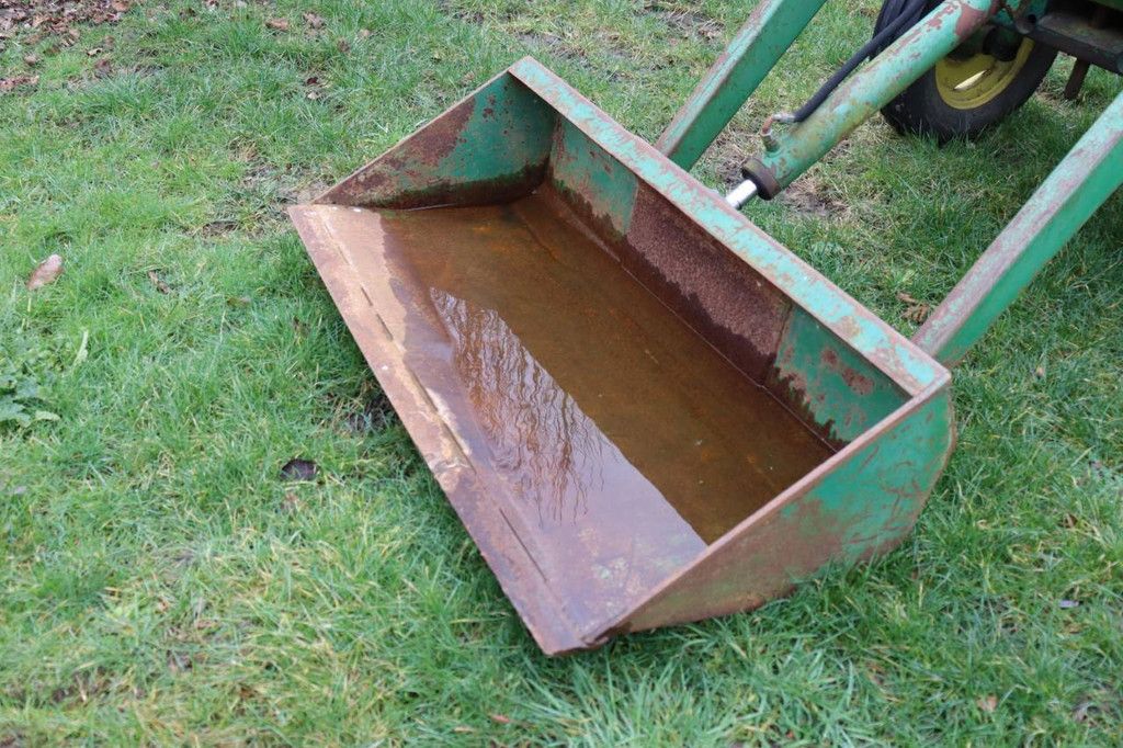 Tractor John Deere 930 Petrol 42hp 1979 with front loader (Margin)