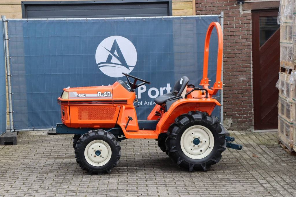 Minitraktor Kubota B-40 4WD Diesel 14 PS