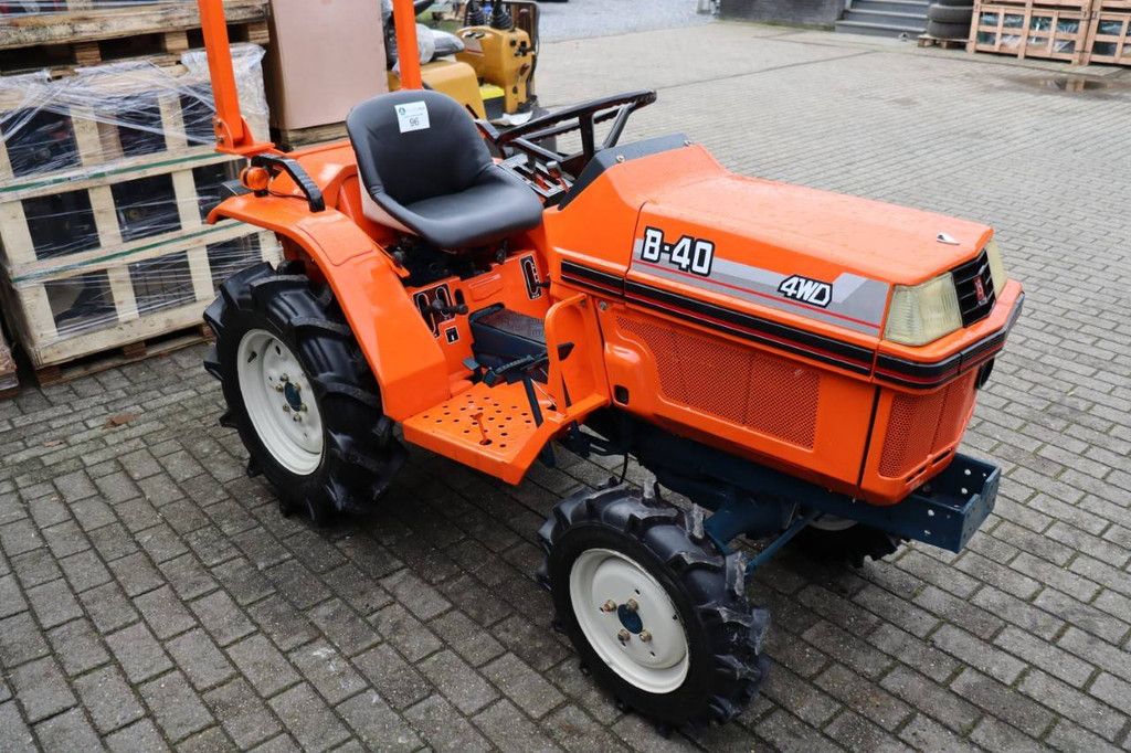 Minitraktor Kubota B-40 4WD Diesel 14 PS
