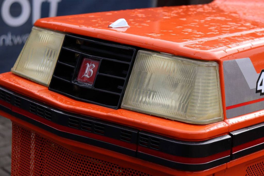 Minitraktor Kubota B-40 4WD Diesel 14 PS