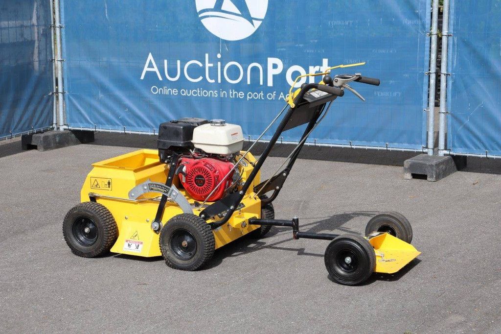 Hydrostatische Sämaschine Stinger SS2400 Benzin 11 PS 2019