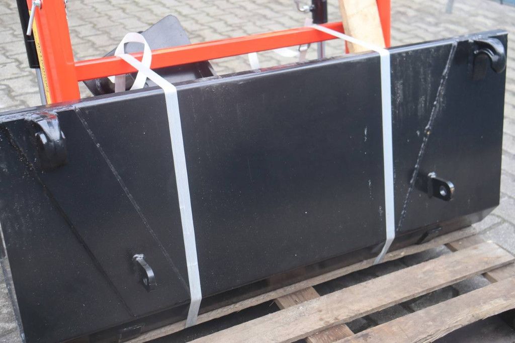 Frontlader Farmtrac 26 Neu