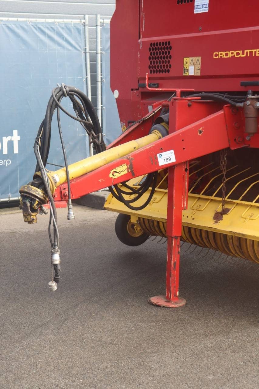 Baler New Holland 548 2001