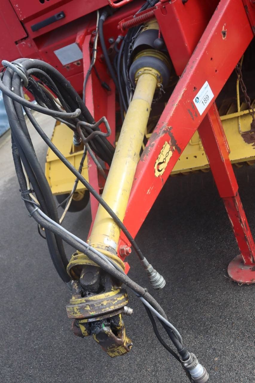 Baler New Holland 548 2001