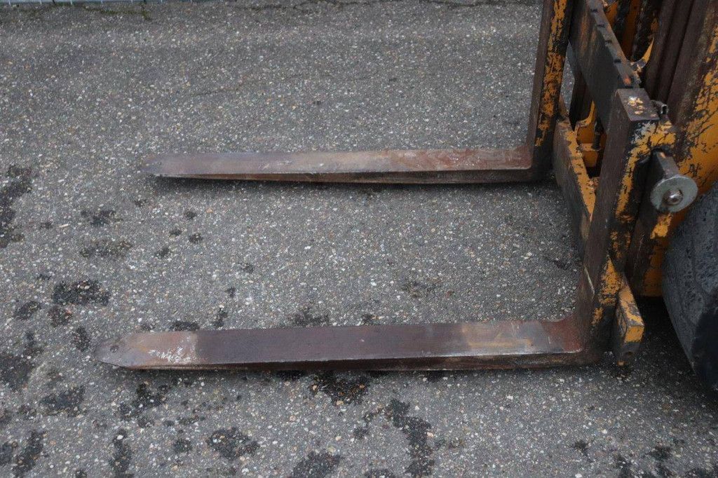 Komatsu FG30-8 LPG-Gabelstapler, 3000 kg, 4,5 m