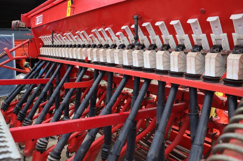 Seeder Gaspardo M300 2002 (Margin)