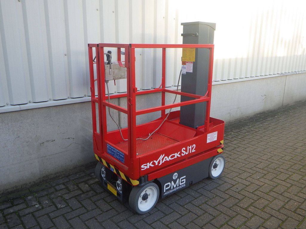 Skyjack SJ12 Elektrischer Mastlift 5,48 m 2016