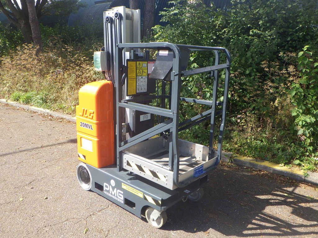 JLG 20MVL 7.98m Electric Mast Lift 2016