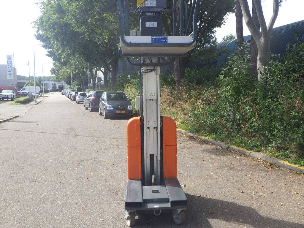 JLG 20MVL 7.98m Electric Mast Lift 2016