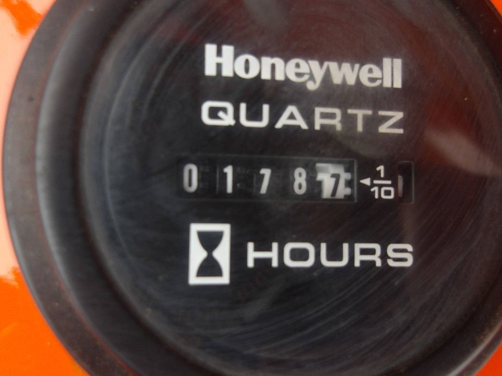 Scherenarbeitsbühne Skyjack SJ3220 8,09 m Elektrisch 2015