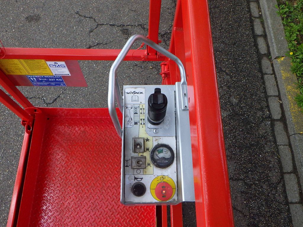 Scissor lift Skyjack SJ3226 9.92m Electric 2018