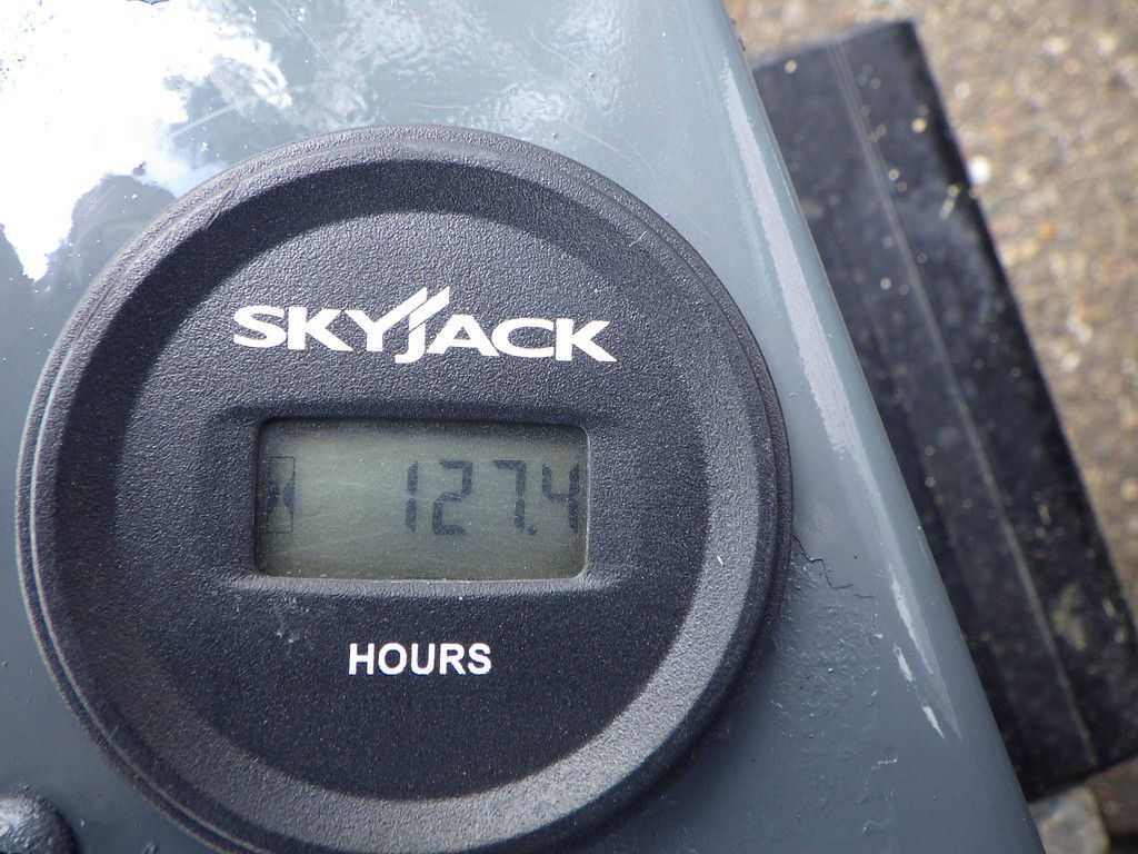 Scissor lift Skyjack SJ3226 9.92m Electric 2018