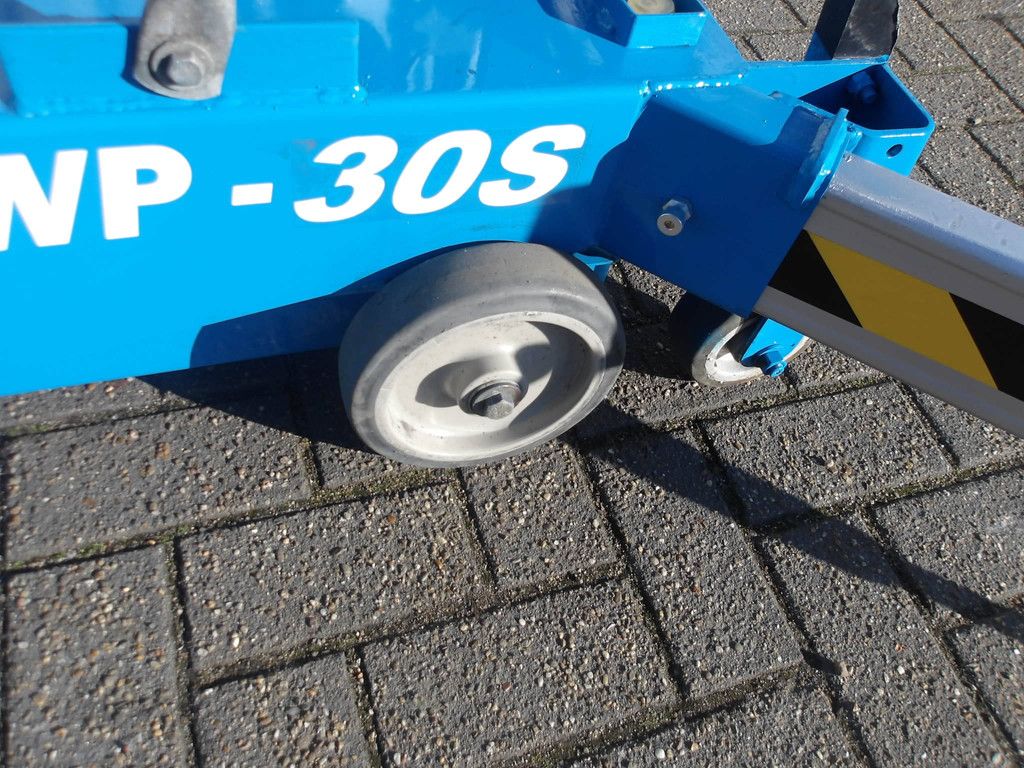 Genie AWP30S 11m Elektro-Mastlift 2006