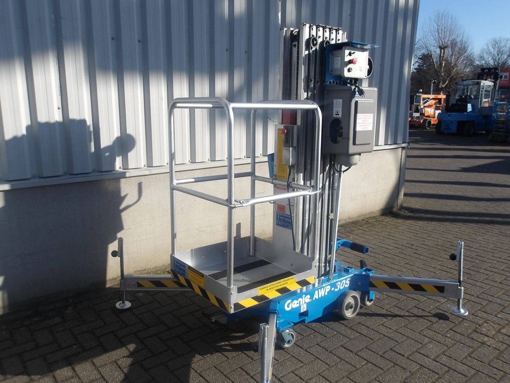 Genie AWP30S 11m Elektro-Mastlift 2006