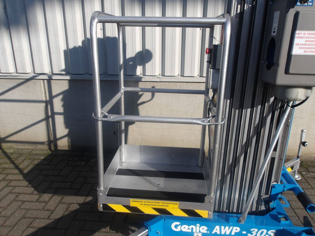 Genie AWP30S 11m Elektro-Mastlift 2006