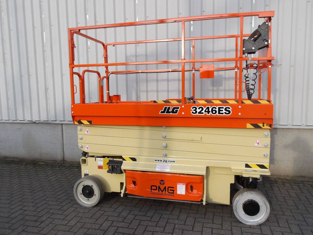 Scherenbühne JLG 3246ES 11,75 m Elektrisch 2014