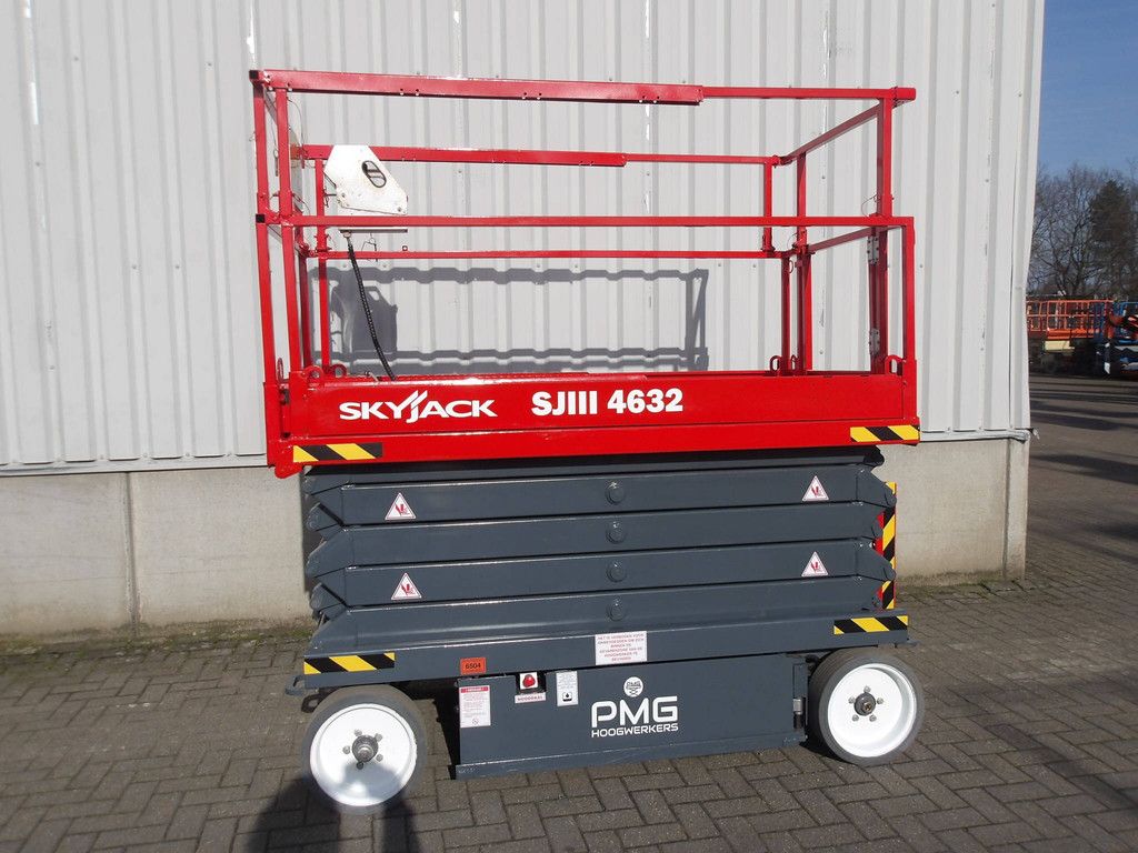 Scherenhebebühne Skyjack SJ4632 11,75 m elektrisch 2016 bei Nieuwe Vlemmix