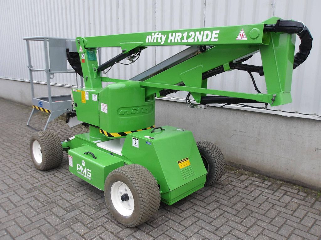 Nifty HR12NDE 12.20m Bi-energy articulated boom lift 2017