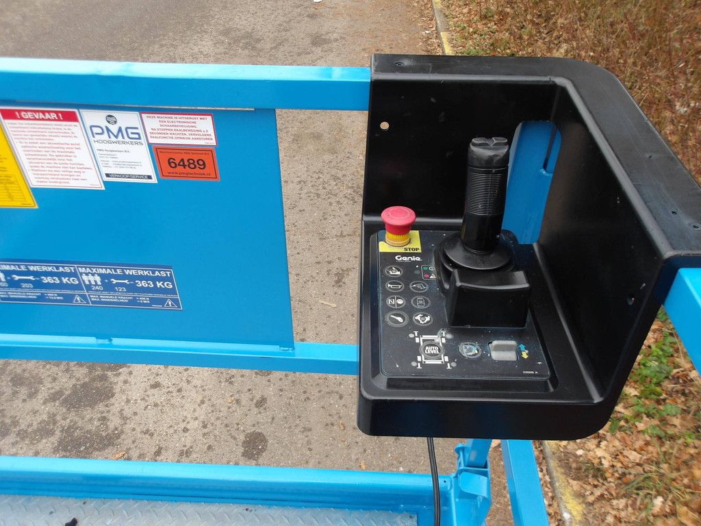 Genie GS-4069RT 14.3m Diesel Rough Terrain Scissor Lift 2017