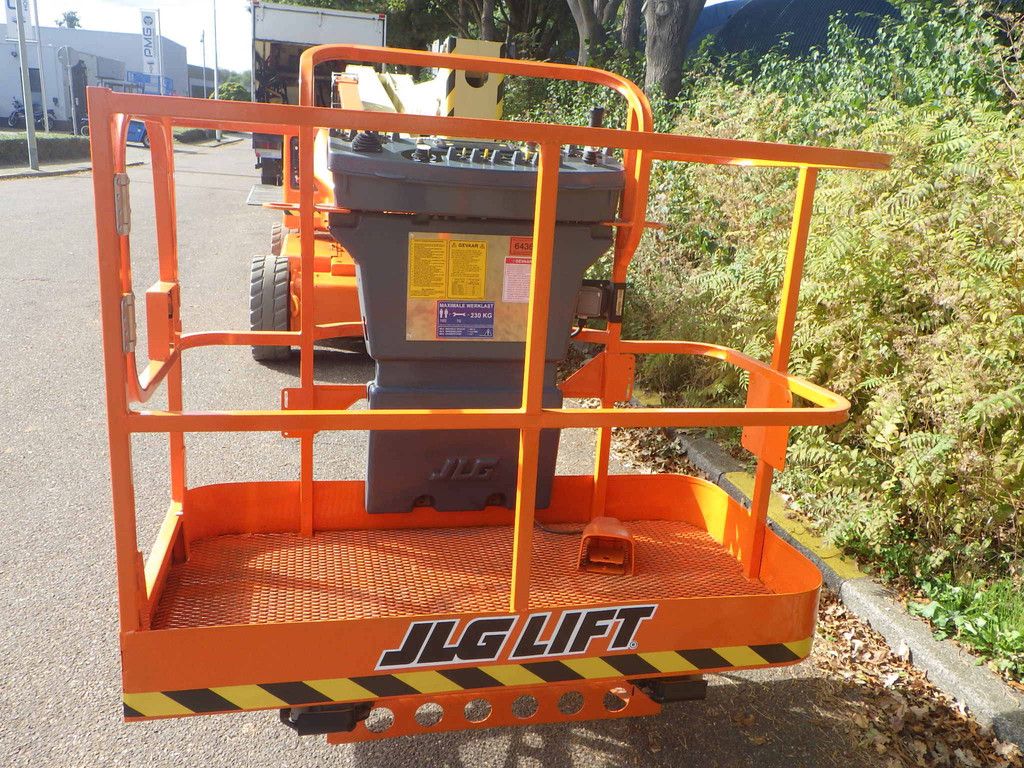 JLG E450AJ 15,72 m elektrische Gelenkteleskoparbeitsbühne 2011
