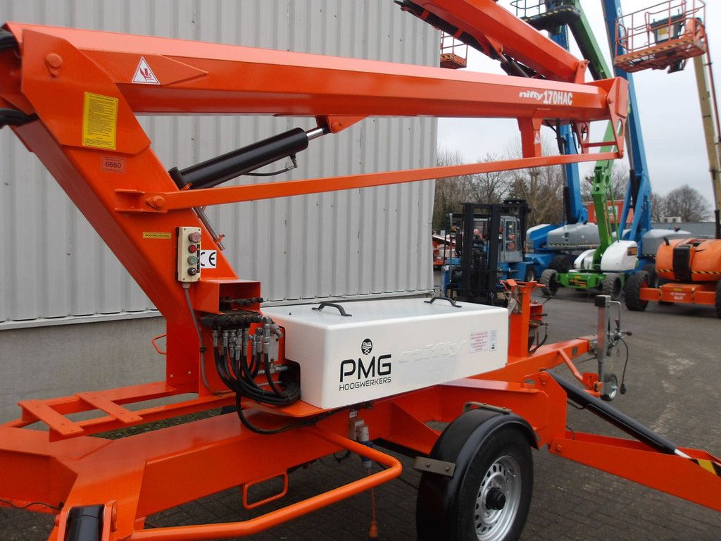 Anhänger-Arbeitsbühne Nifty 170HAC 17,10 m 230 V 2014