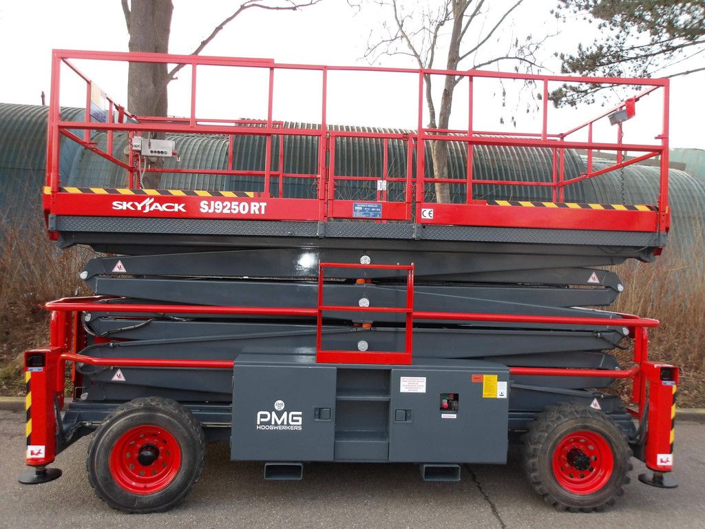 Scissor lift Skyjack SJ9250 17.24m Diesel 2015