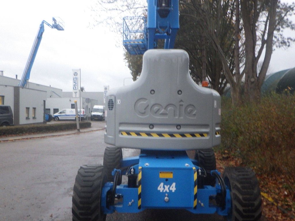 Genie Z-60 20m Diesel Articulated Boom Lift 2012
