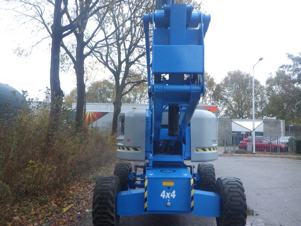 Genie Z-60 20m Diesel Articulated Boom Lift 2012