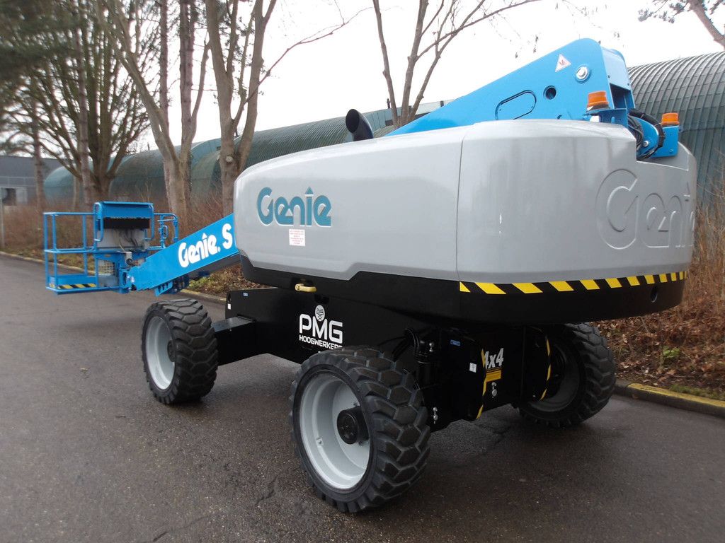 Telescopic boom lift Genie S-60 20.30m Diesel 2016