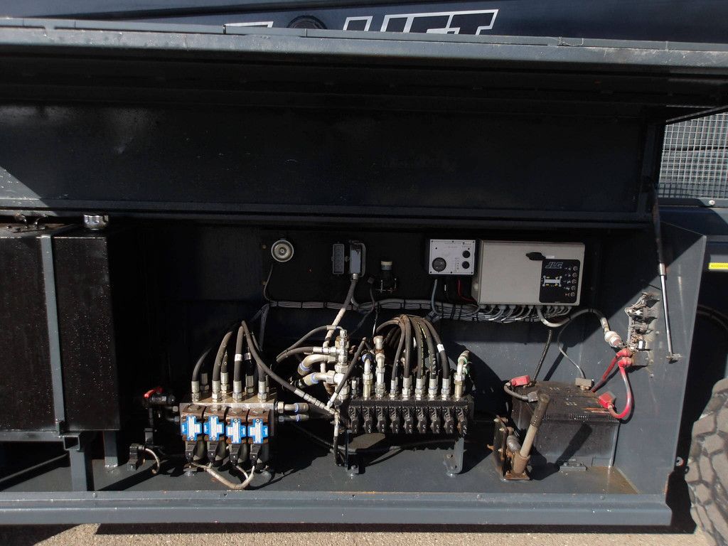 Scherenarbeitsbühne JLG 210-25 23m Diesel 2012