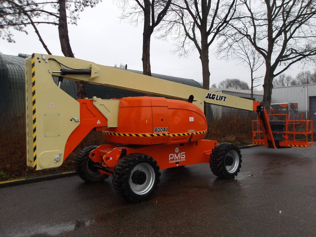 JLG 800AJ 24.38m Diesel Articulated Boom Lift 2013