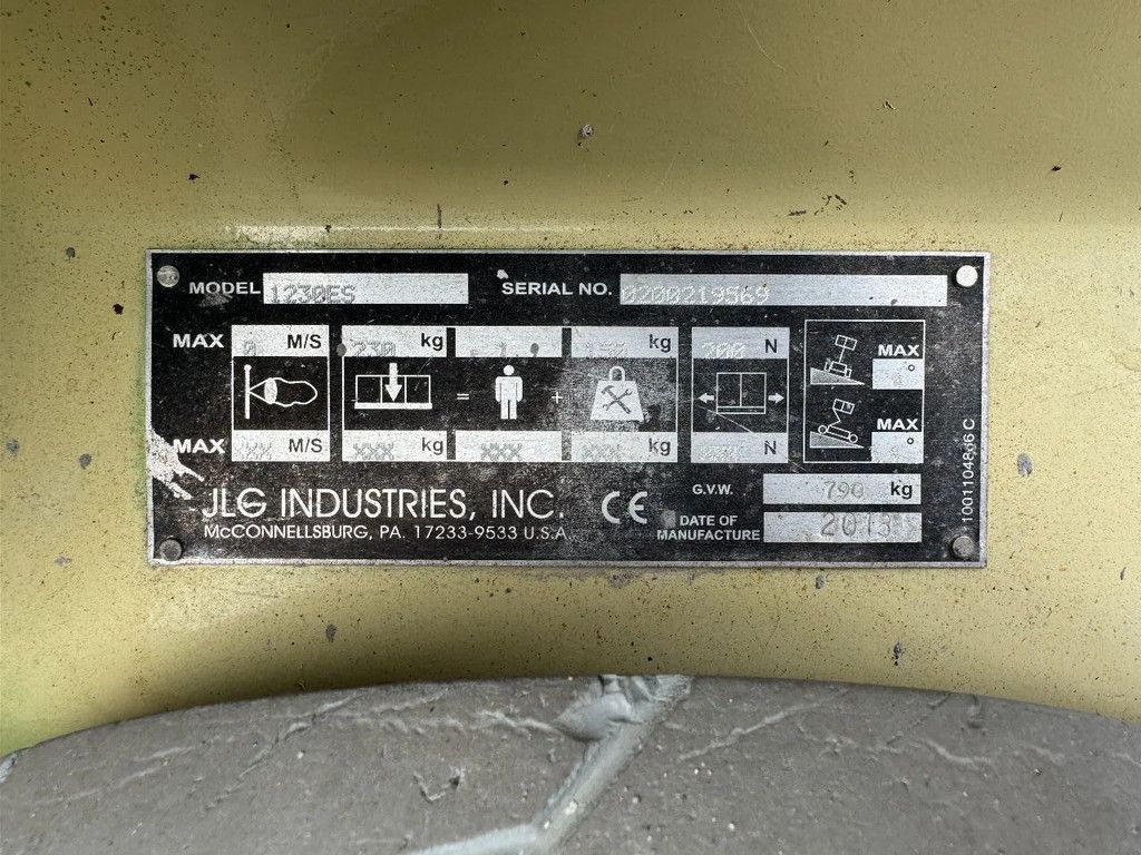 JLG 1230ES Hoogwerker Masthoogwerker