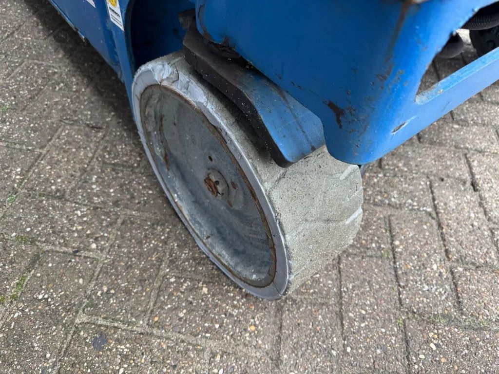 Haulotte Compact 14 Hoogwerker Schaarhoogwerker