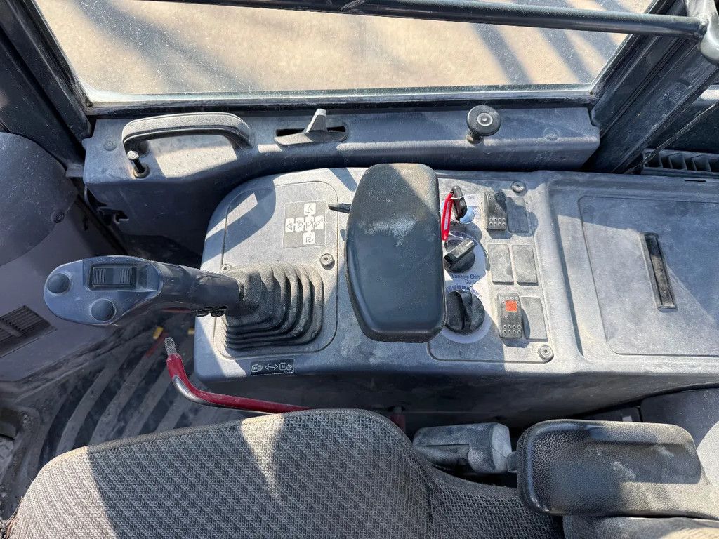 Komatsu WA200 40km/h