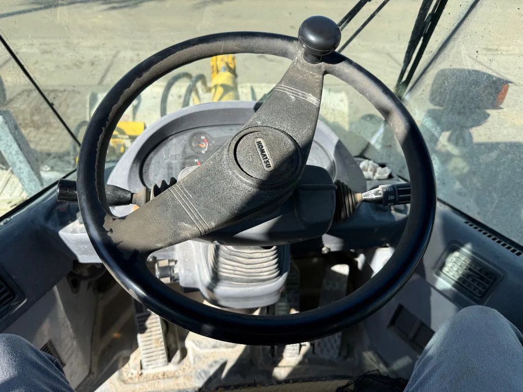 Komatsu WA200 40km/h