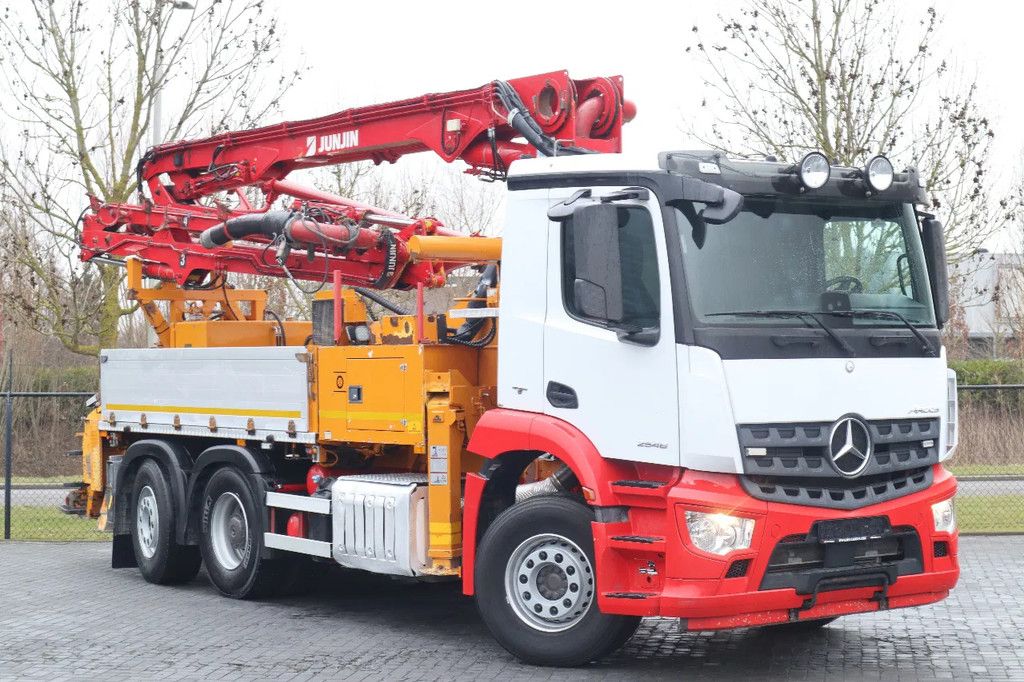 Mercedes-Benz Arocs 2546 | 6X2*4 | JUNJIN 25 METER | REMOTE | EURO 6