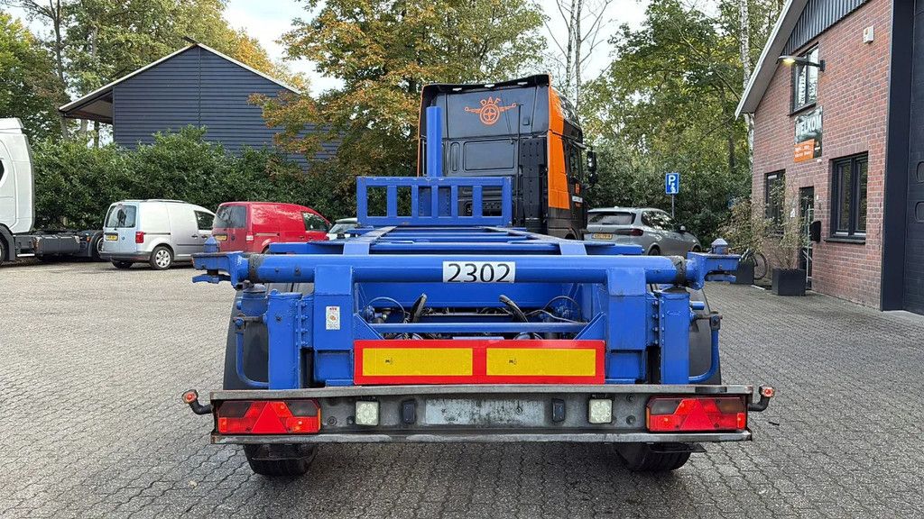 Hendricks 20ft container Kippchassis 24V hydraulic Self support!