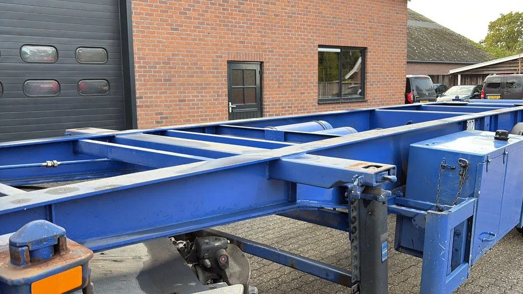 Hendricks 20ft container Kippchassis 24V hydraulic Self support!