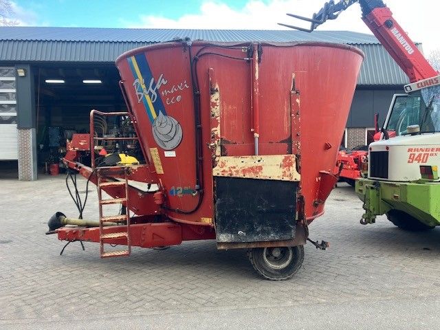 Gebruikte Peecon Biga Maxi eco getrokken voermengwagen